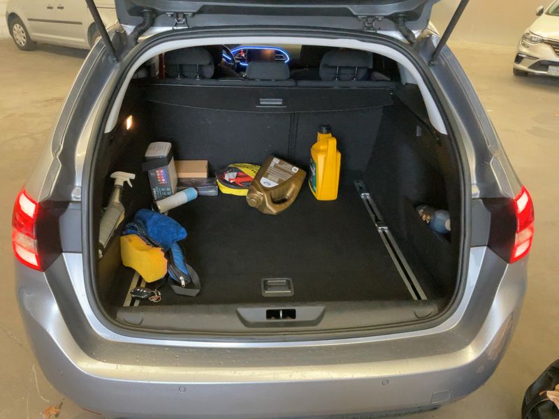 Peugeot 308 1.2 e-THP Active 2014 – снимка 15
