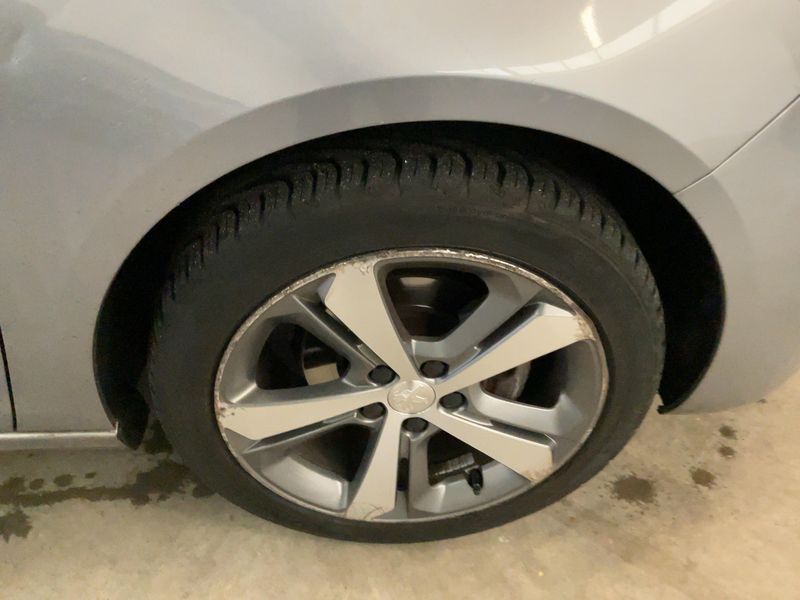 Peugeot 308 1.2 e-THP Active 2014 – снимка 11