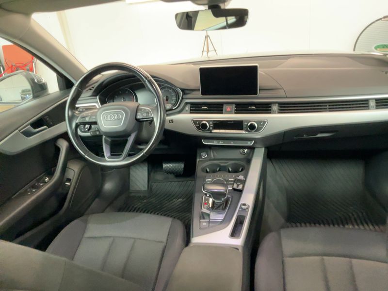 Audi A4 2.0 TDI 2016 – снимка 17