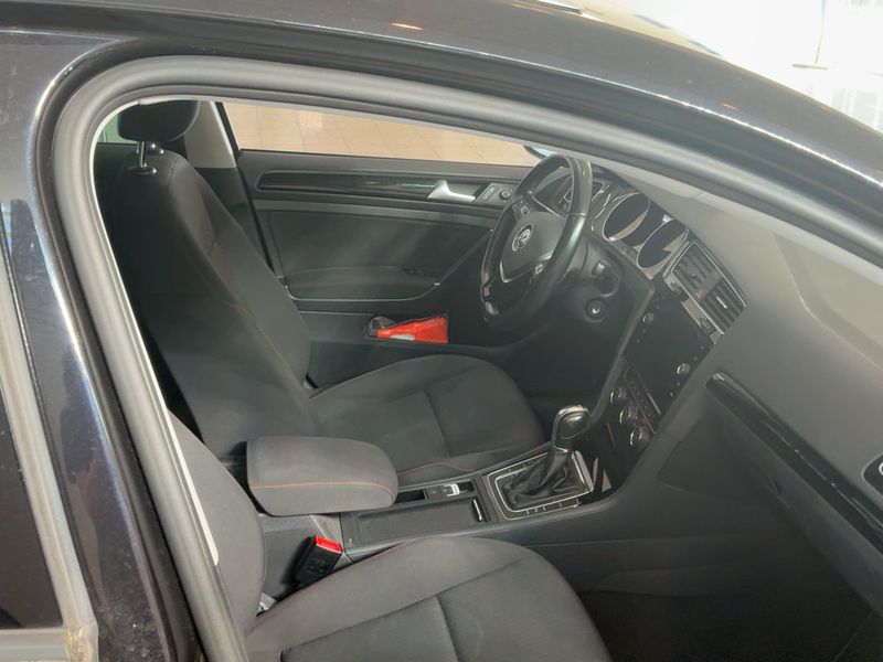 Volkswagen Golf VII 2.0 TDI Sound 2017 – снимка 17