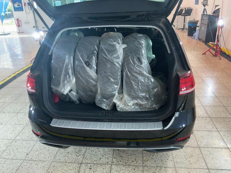 Volkswagen Golf VII 2.0 TDI Sound 2017 – снимка 16