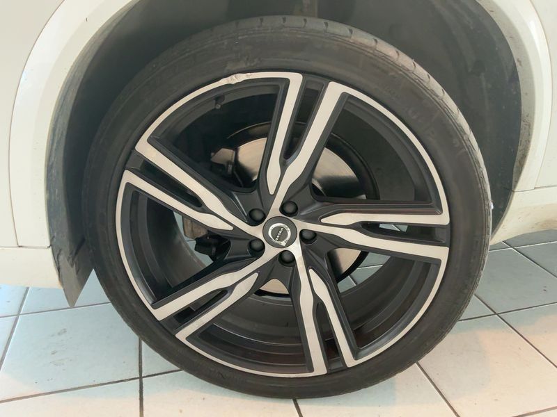 Volvo XC90 2.0 D5 R-Design AWD 2018 – снимка 3