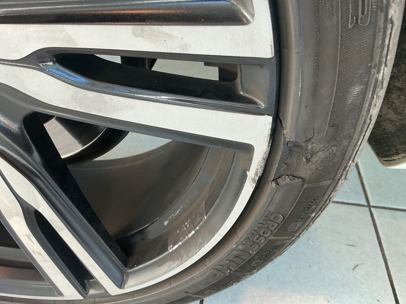 Volvo XC90 2.0 D5 R-Design AWD 2018 – снимка 23