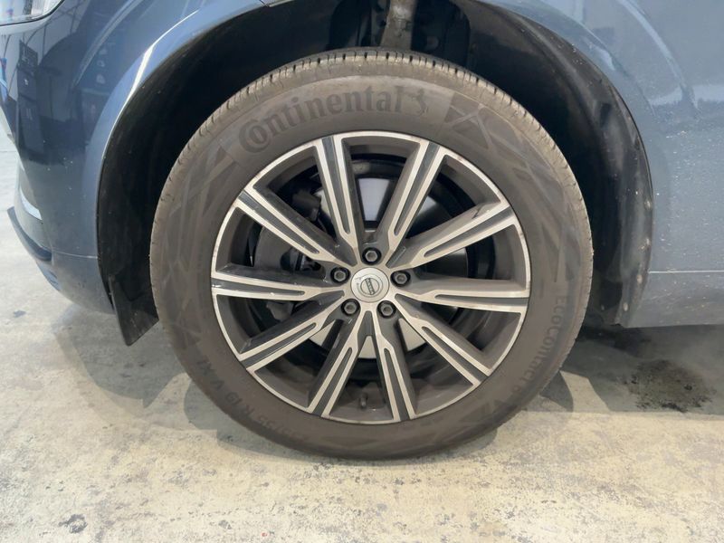 Volvo XC60 2.0 B5 Mild-Hybrid Inscription 2WD 2020 – снимка 3