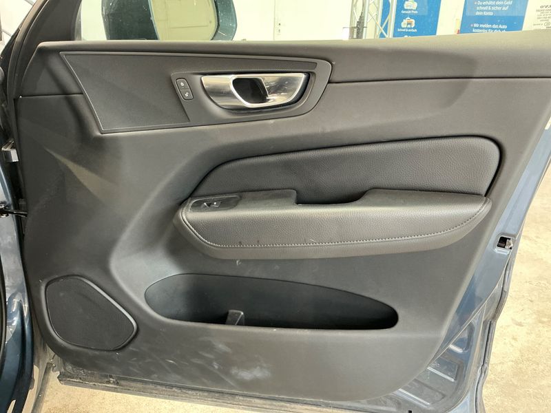 Volvo XC60 2.0 B5 Mild-Hybrid Inscription 2WD 2020 – снимка 26