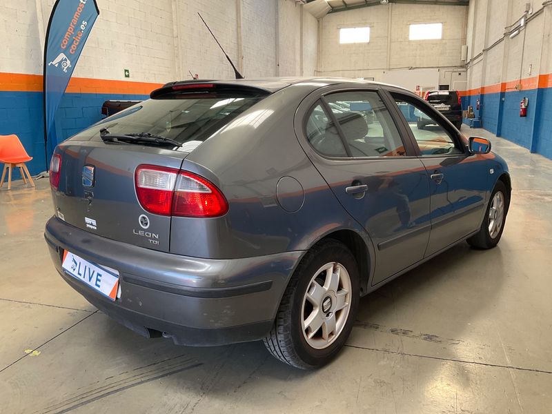 Seat Leon 1.9 TDI Sport 2001 – снимка 2