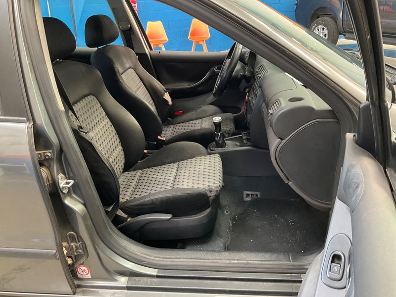 Seat Leon 1.9 TDI Sport 2001 – снимка 3