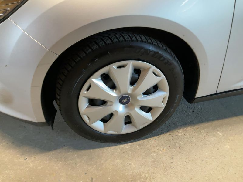 Ford Focus 1.6 Ti-VCT Trend 2011 – снимка 3