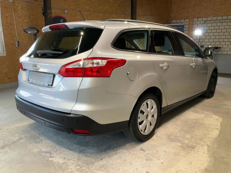 Ford Focus 1.6 Ti-VCT Trend 2011 – снимка 8
