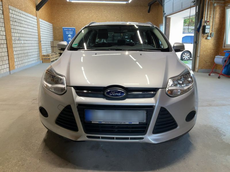 Ford Focus 1.6 Ti-VCT Trend 2011 – снимка 14