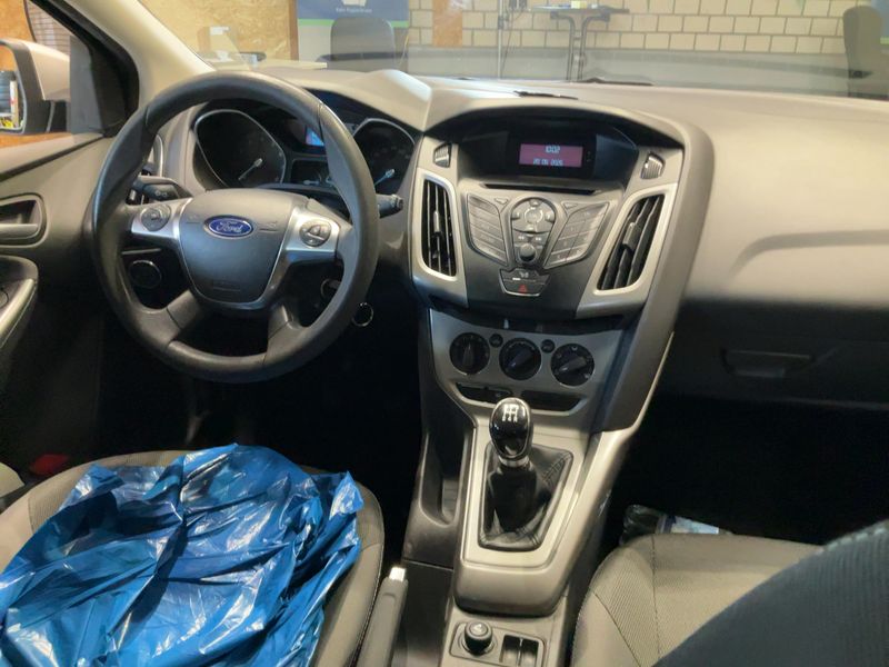 Ford Focus 1.6 Ti-VCT Trend 2011 – снимка 17