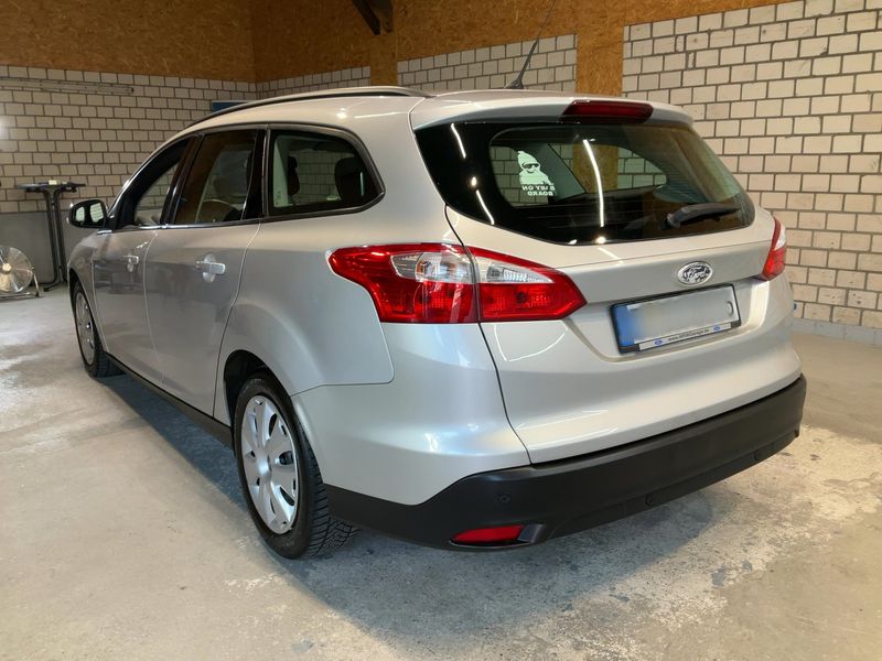 Ford Focus 1.6 Ti-VCT Trend 2011 – снимка 6