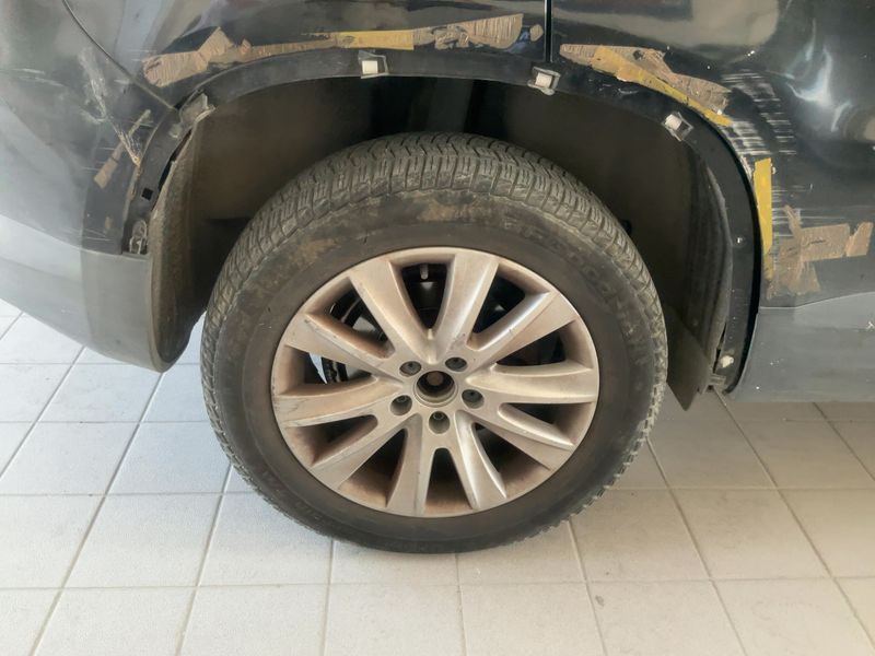 Volkswagen Tiguan 2.0 TDI Sport & Style 4Motion 2010 – снимка на щета 9