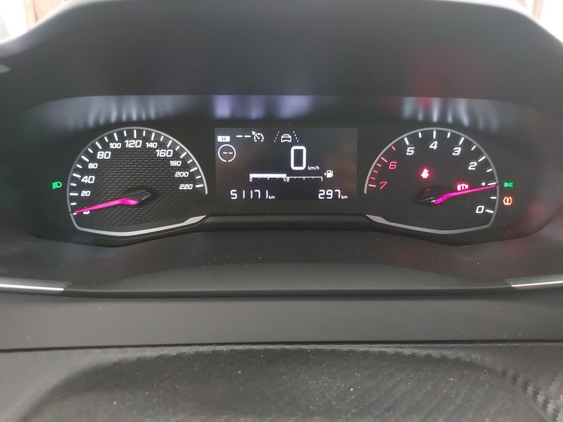 Peugeot 208 1.2 PureTech Like 2022 – снимка 12