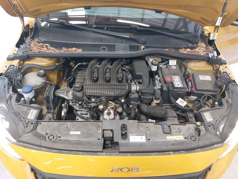 Peugeot 208 1.2 PureTech Like 2022 – снимка 8