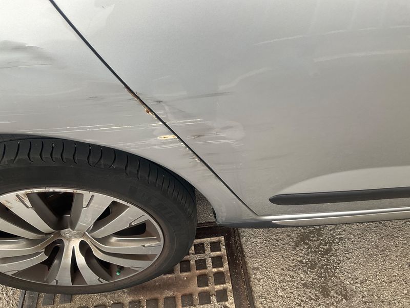 Peugeot 3008 1.6 Blue-HDi Allure 2016 – снимка 23
