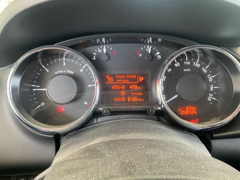 Peugeot 3008 1.6 Blue-HDi Allure 2016 – снимка 18
