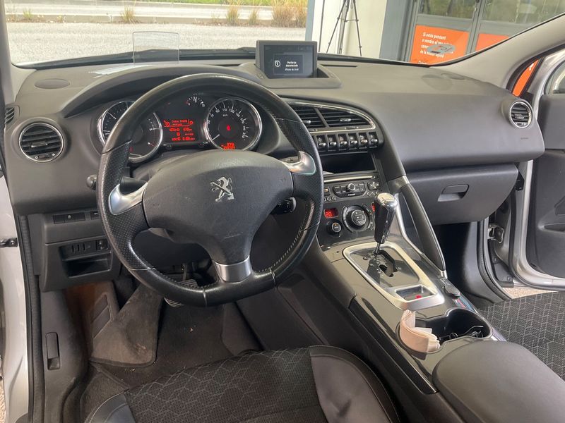 Peugeot 3008 1.6 Blue-HDi Allure 2016 – снимка 17