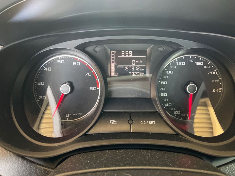 Seat Ibiza 1.2 TSI Chili & Style 2015 – снимка 4