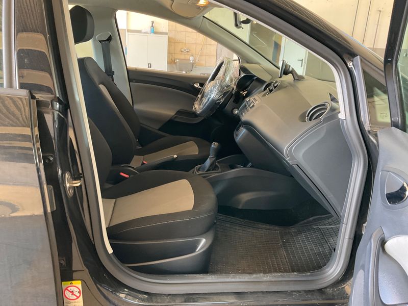 Seat Ibiza 1.2 TSI Chili & Style 2015 – снимка 3
