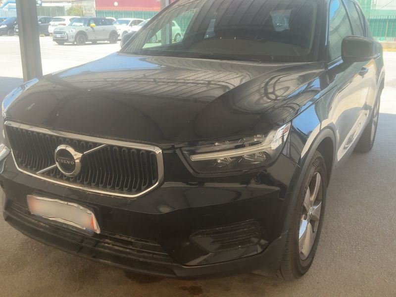 Volvo XC40 1.5 T3 Momentum Core 2WD 2020 – снимка 1