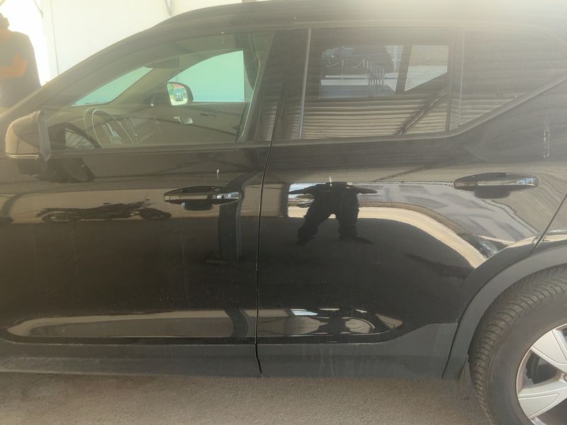 Volvo XC40 1.5 T3 Momentum Core 2WD 2020 – снимка 4