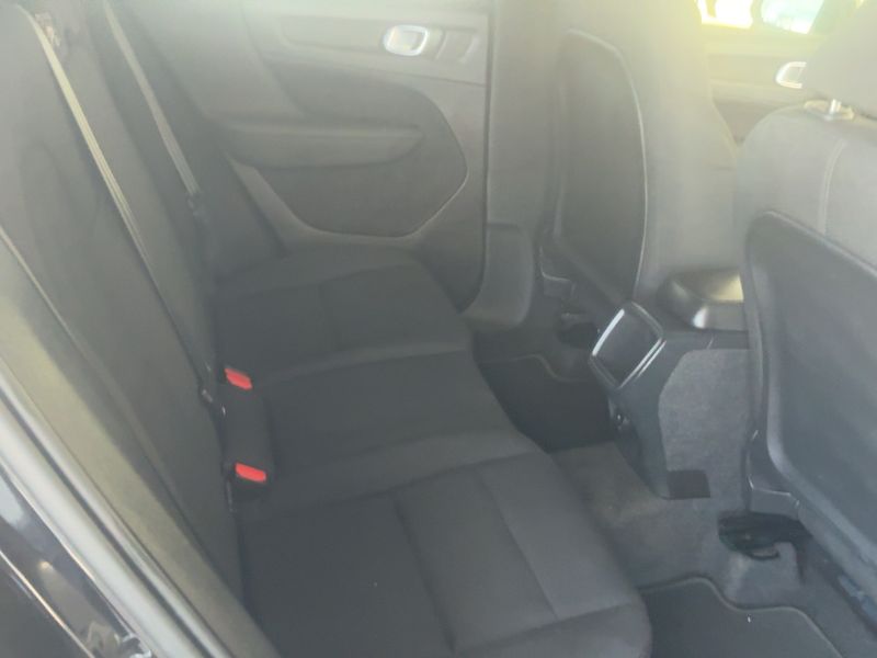 Volvo XC40 1.5 T3 Momentum Core 2WD 2020 – снимка 19