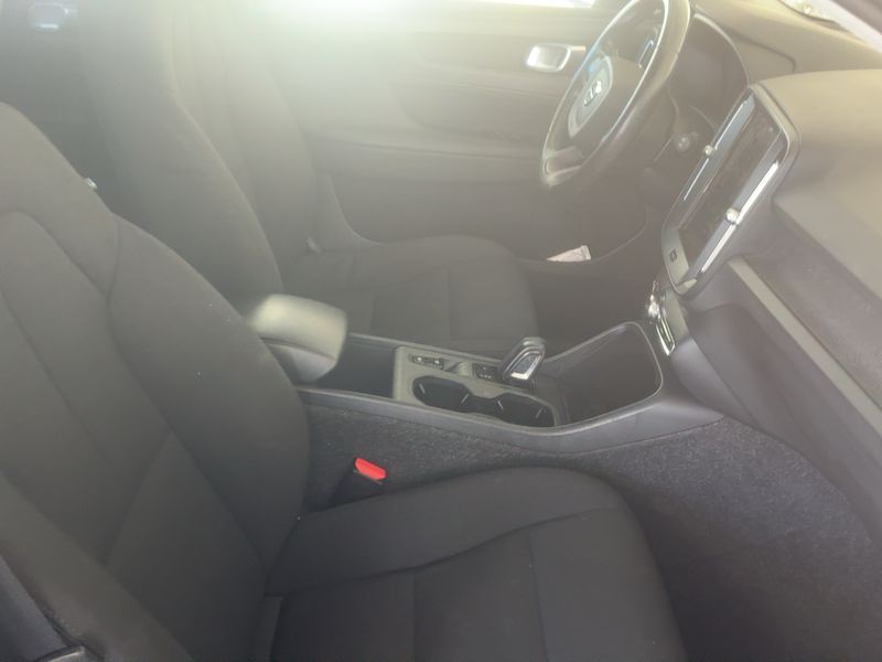 Volvo XC40 1.5 T3 Momentum Core 2WD 2020 – снимка 16
