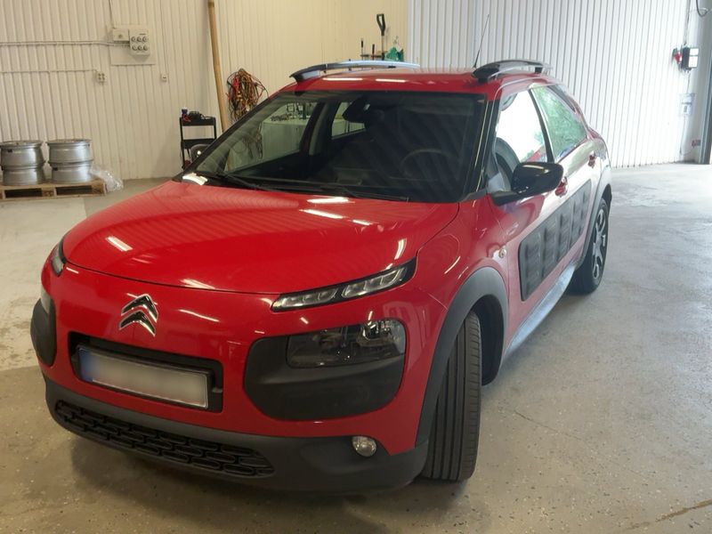 Citroen C4 Cactus 1.2 e-VTi Feel 2015 – снимка 1