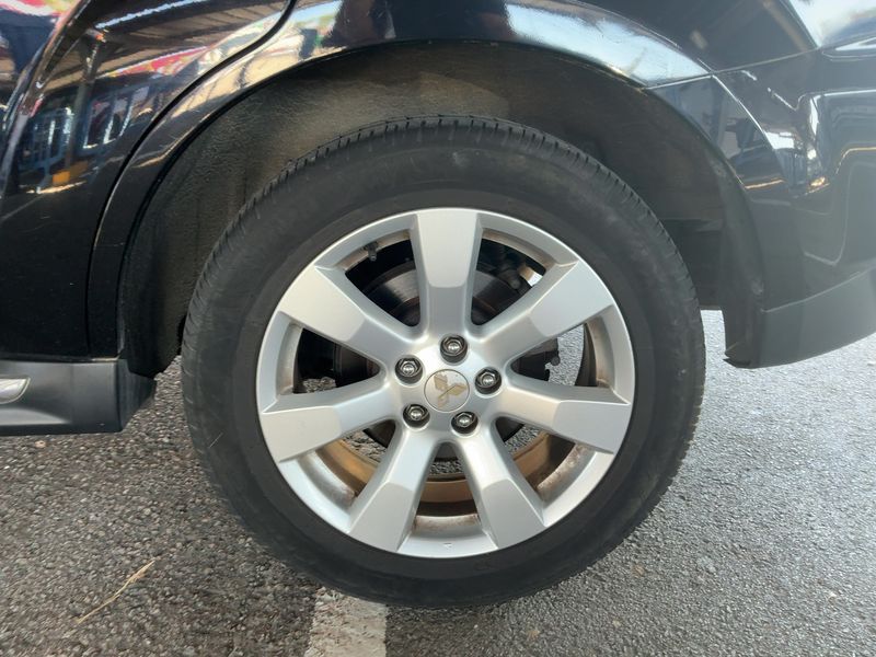 Mitsubishi Outlander 2.2 DI-D Kaiteki 4WD 2009 – снимка 5