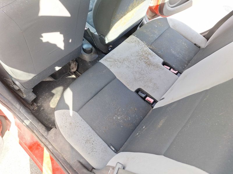 Renault Clio 1.2 Authentique 2010 – снимка 54