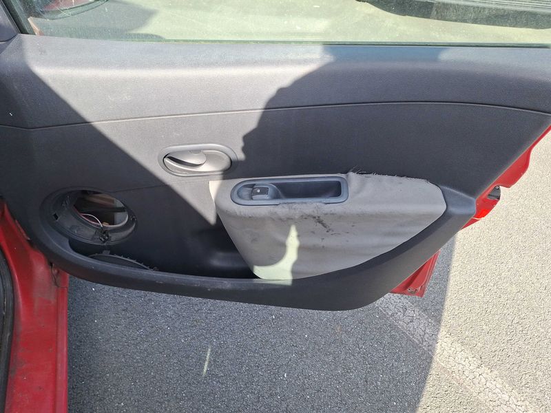 Renault Clio 1.2 Authentique 2010 – снимка 55