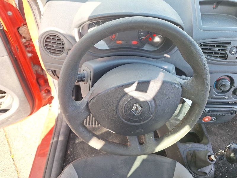 Renault Clio 1.2 Authentique 2010 – снимка 65