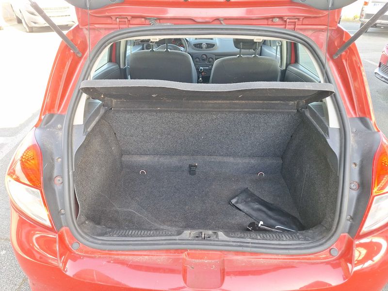Renault Clio 1.2 Authentique 2010 – снимка 9