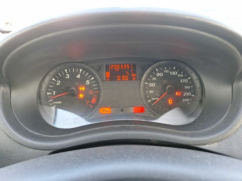 Renault Clio 1.2 Authentique 2010 – снимка 12