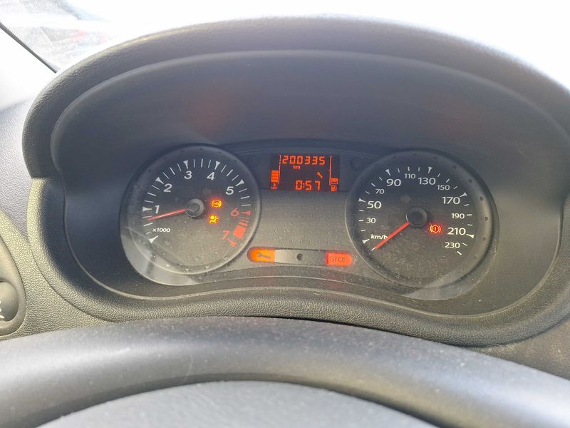 Renault Clio 1.2 Authentique 2010 – снимка 83