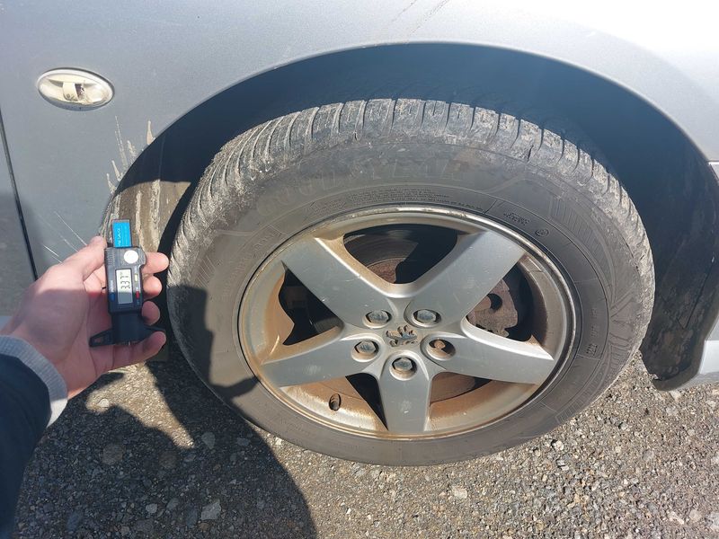 Peugeot 407 1.6 HDi Confort 2005 – снимка 22