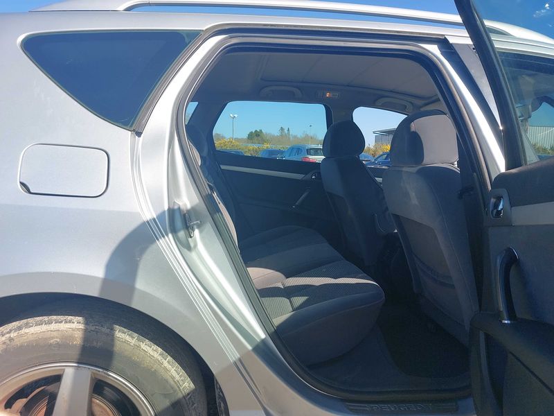 Peugeot 407 1.6 HDi Confort 2005 – снимка 13