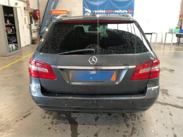 Mercedes-Benz E-Klasse E 200 CDI T BlueEfficiency Avantgarde 2011 – снимка 7