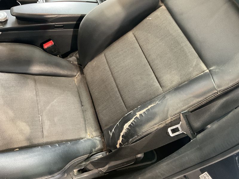 Mercedes-Benz E-Klasse E 200 CDI T BlueEfficiency Avantgarde 2011 – снимка 30