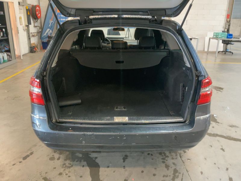 Mercedes-Benz E-Klasse E 200 CDI T BlueEfficiency Avantgarde 2011 – снимка 15