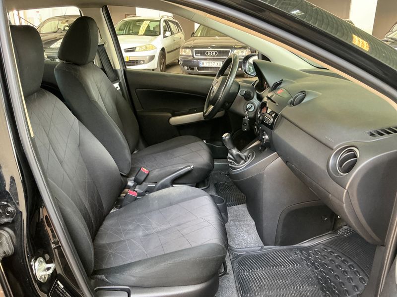 Mazda 2 1.3 Active 2013 – снимка 16
