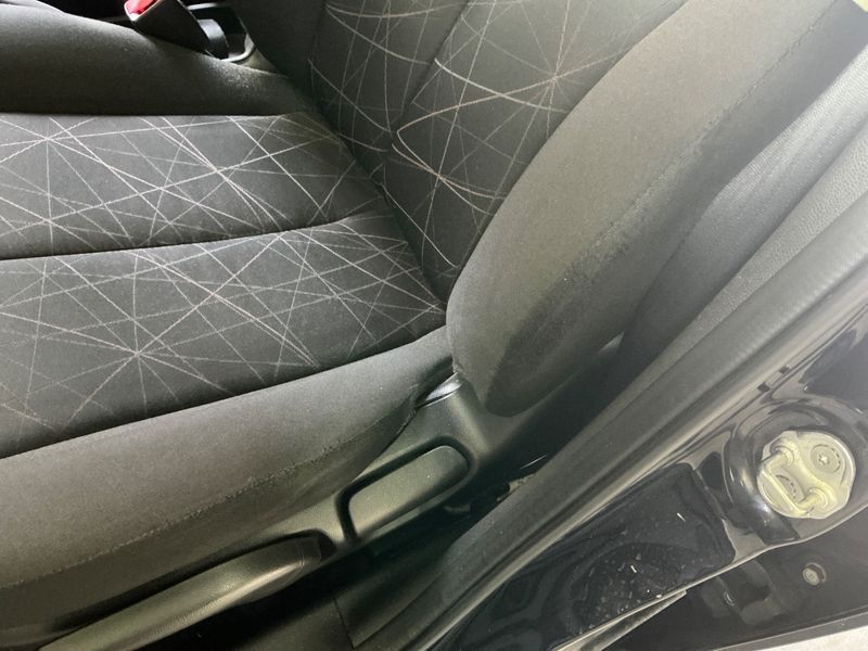 Mazda 2 1.3 Active 2013 – снимка 30