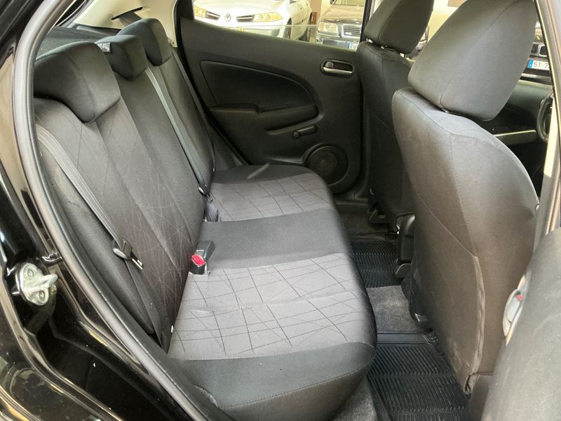Mazda 2 1.3 Active 2013 – снимка 19