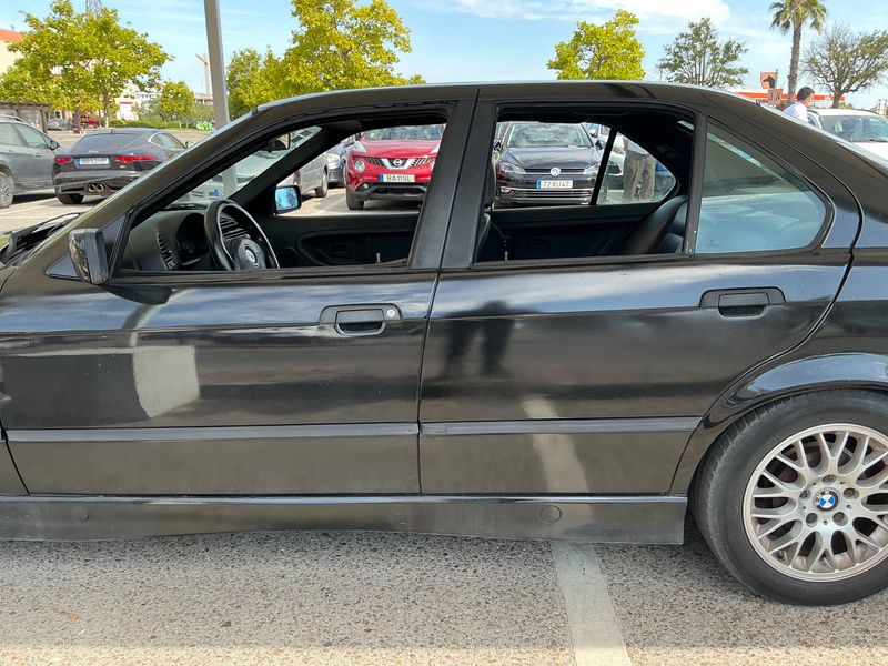 BMW 3er 318tds 1997 – снимка на щета
