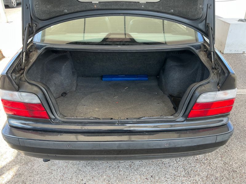 BMW 3er 318tds 1997 – снимка на щета