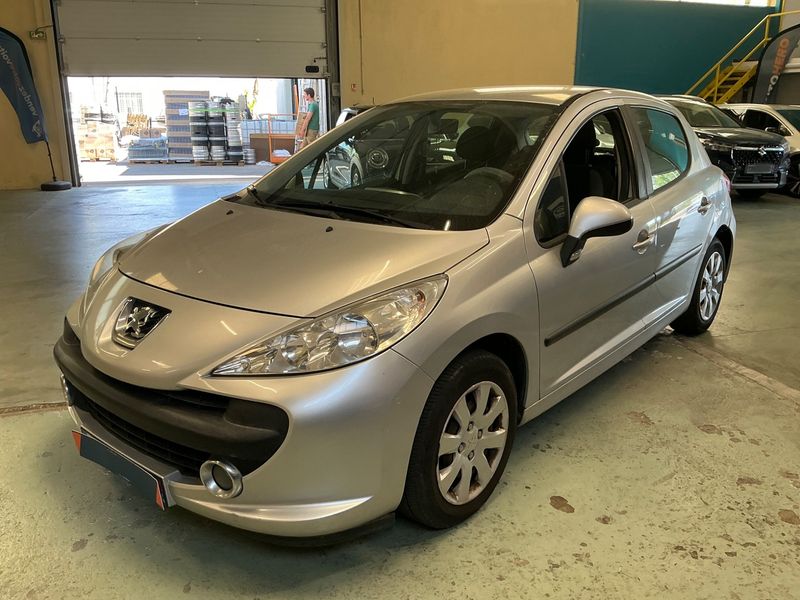 Peugeot 207 1.6 HDi Style 2008 – снимка 1