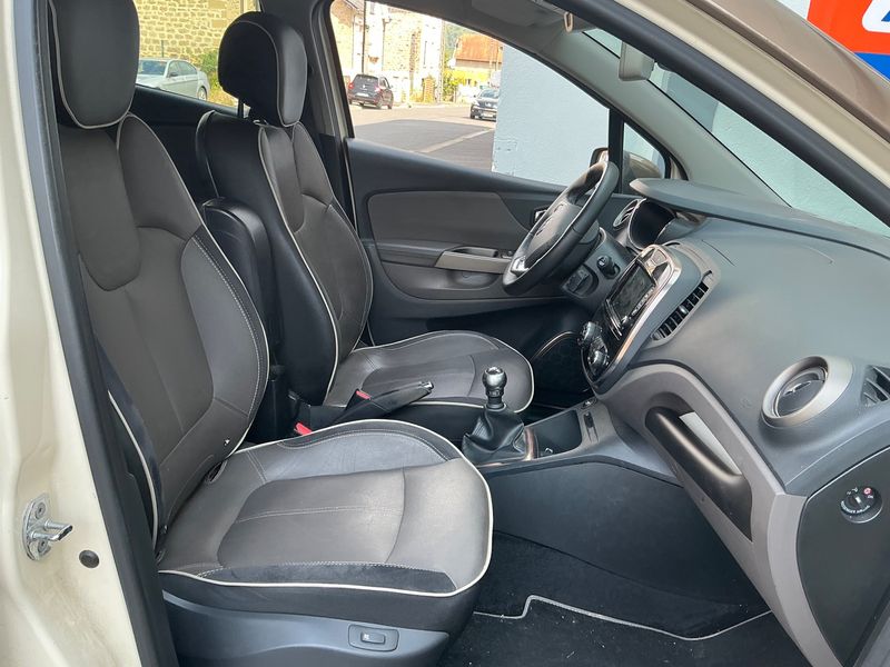 Renault Captur 0.9 Energy Hypnotic 2016 – снимка 16