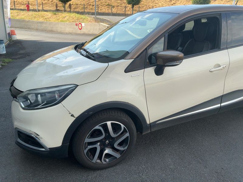 Renault Captur 0.9 Energy Hypnotic 2016 – снимка 2