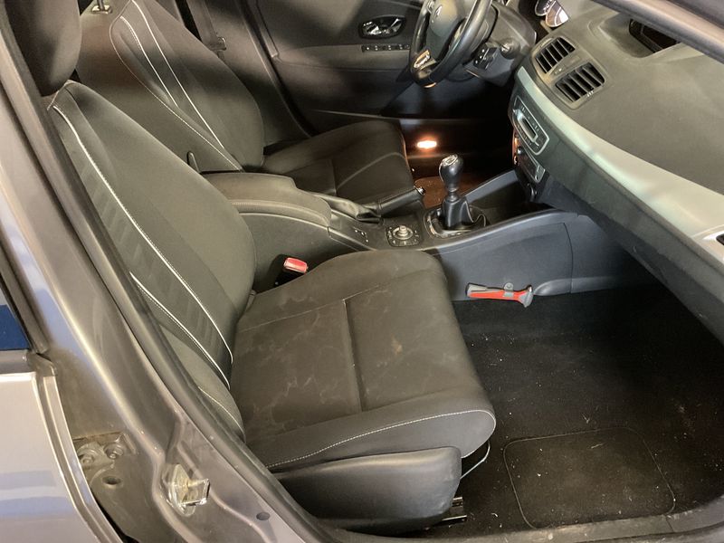 Renault Megane 1.5 dCi Dynamique 2013 – снимка 3